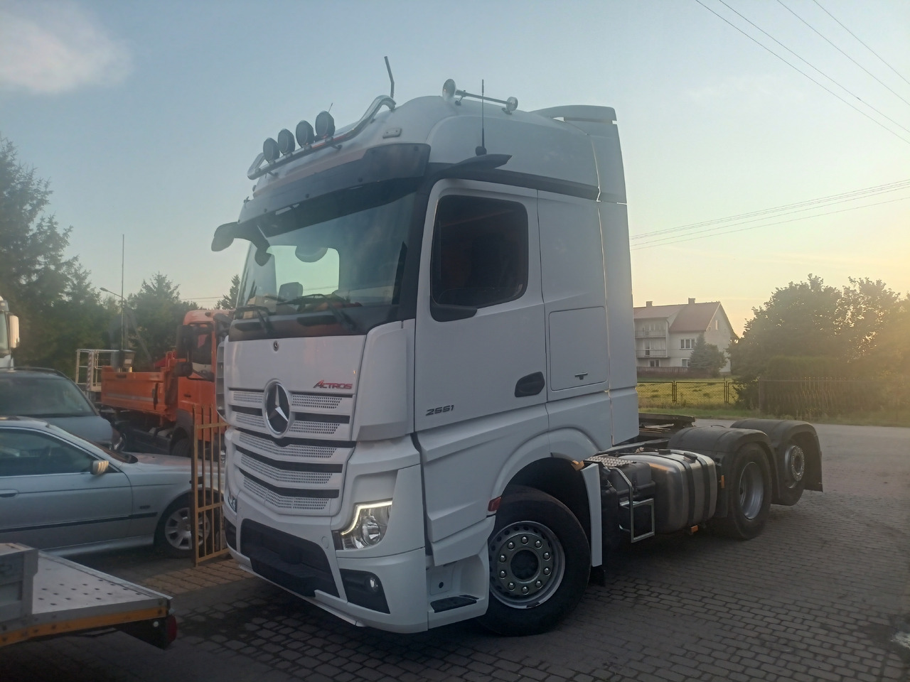Mercedes-Benz Actros 2551 - Тягач: фото 1 Mercedes-Benz Actros 2551 - Тягач: фото 1