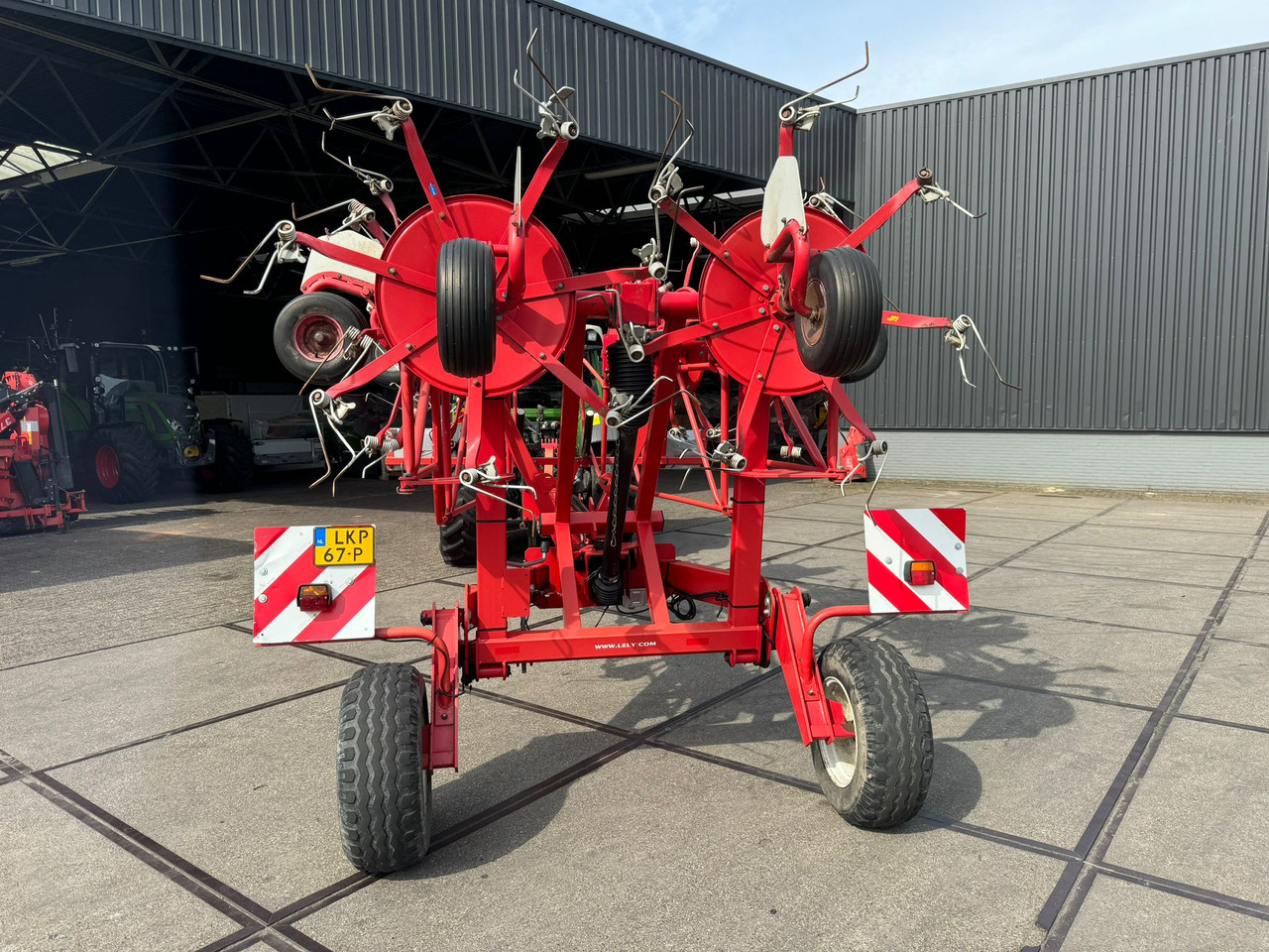 Lely Lotus 1020S - Сеноворошилка: фото 2 Lely Lotus 1020S - Сеноворошилка: фото 2