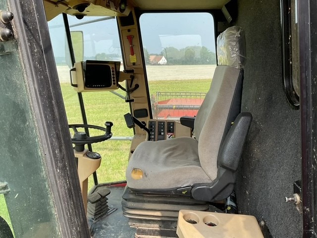 Зерноуборочный комбайн MASSEY FERGUSON 38RS: фото 24