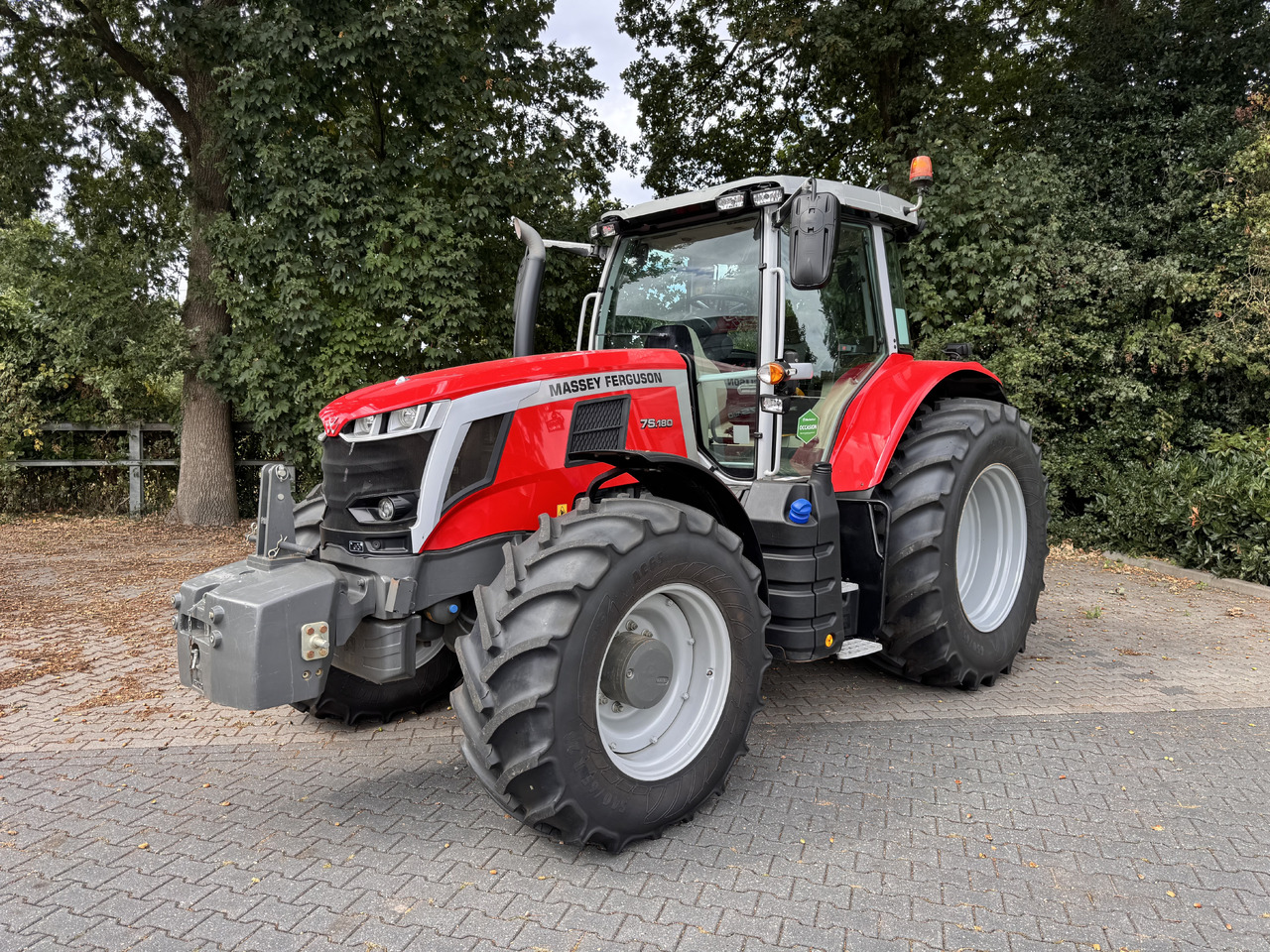 Massey Ferguson 7S.180 Dyna6 Efficient - Трактор: фото 1 Massey Ferguson 7S.180 Dyna6 Efficient - Трактор: фото 1