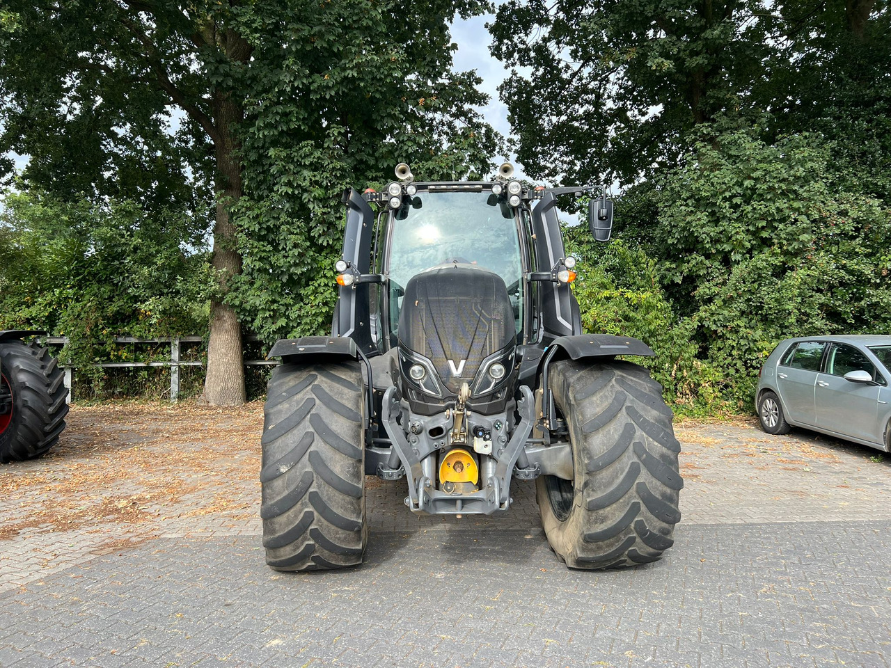 VALTRA T174 Versu - Трактор: фото 5 VALTRA T174 Versu - Трактор: фото 5
