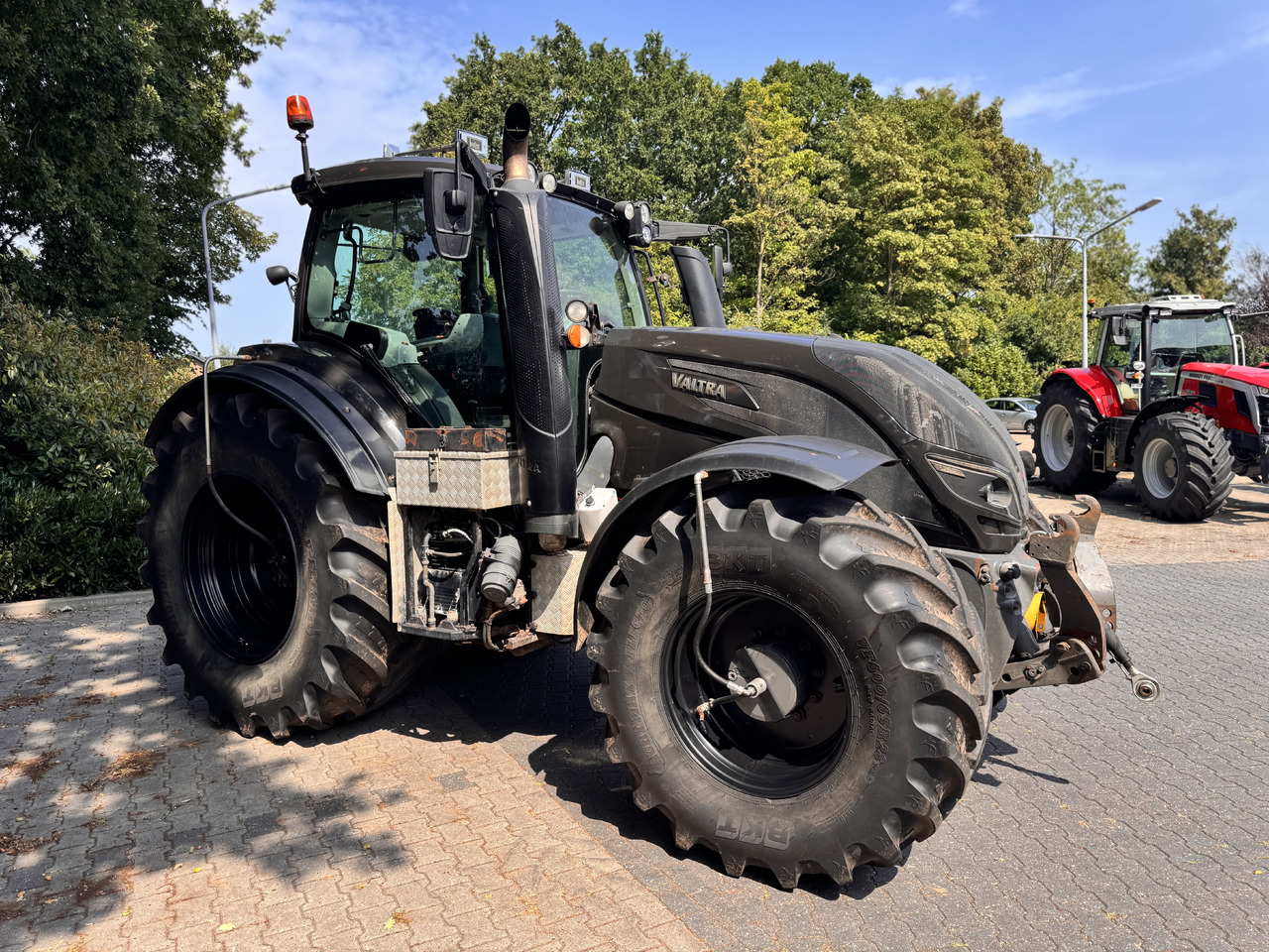 VALTRA T214 Direct - Трактор: фото 3 VALTRA T214 Direct - Трактор: фото 3