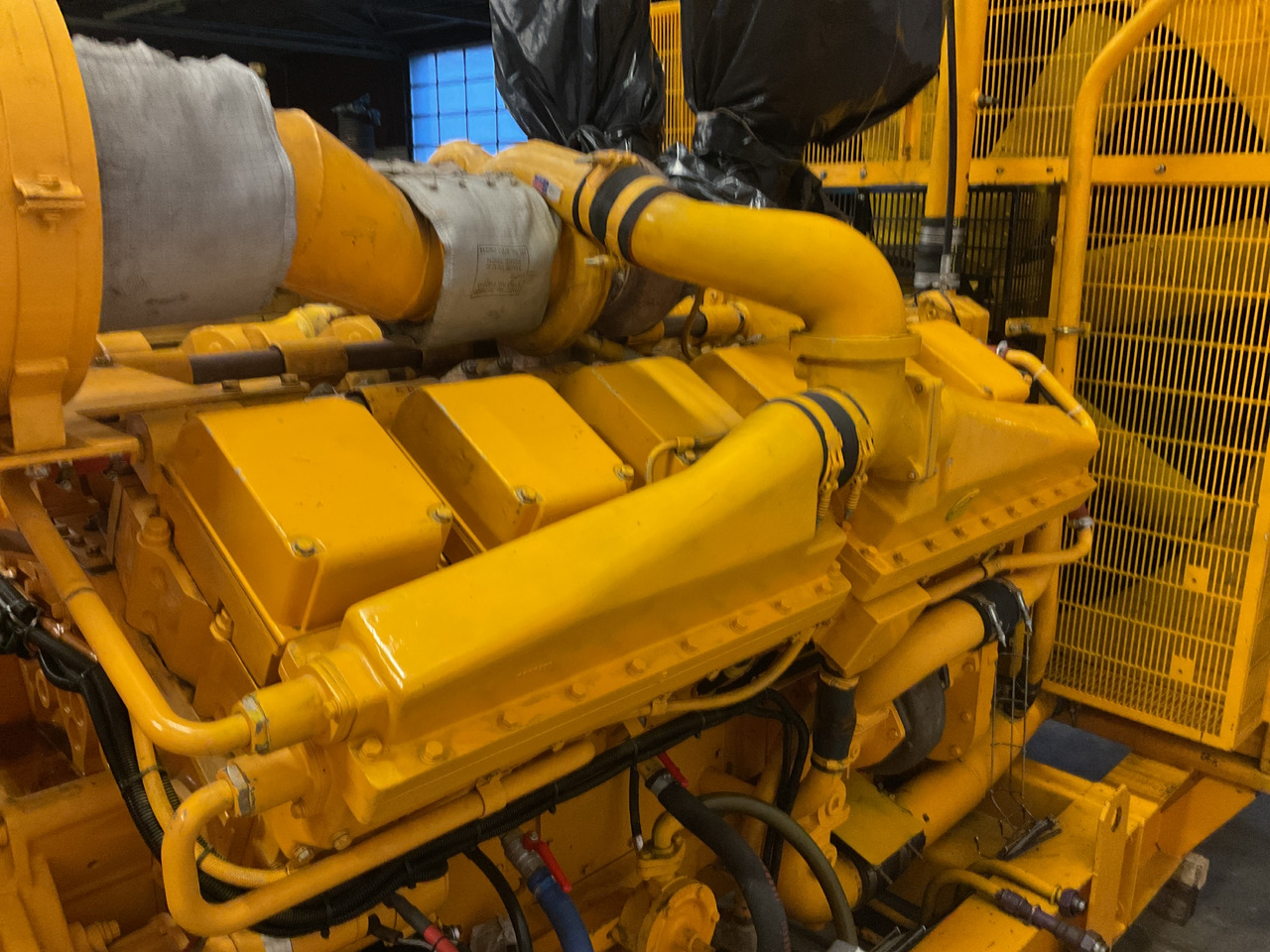 Cummins KTA38G3, 1000KVA Generatorset. Low hours and complete. - Электрогенератор: фото 3 Cummins KTA38G3, 1000KVA Generatorset. Low hours and complete. - Электрогенератор: фото 3