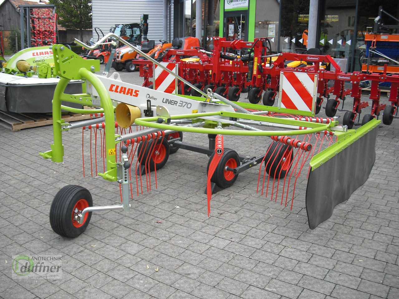 CLAAS Liner 370 - Сеноворошилка: фото 2 CLAAS Liner 370 - Сеноворошилка: фото 2