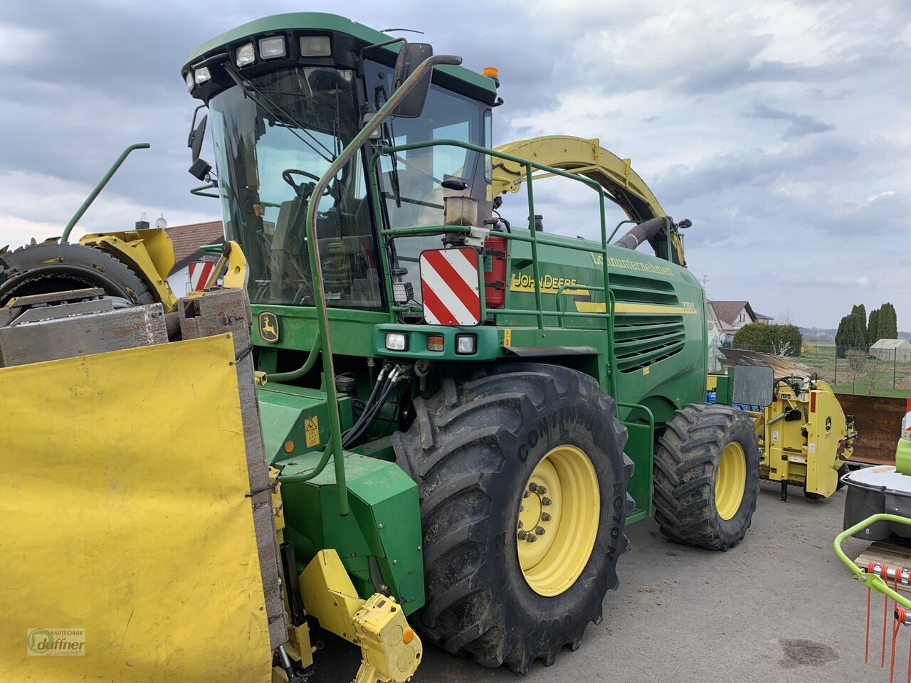 John Deere 7700 - Кормоуборочный комбайн: фото 4 John Deere 7700 - Кормоуборочный комбайн: фото 4