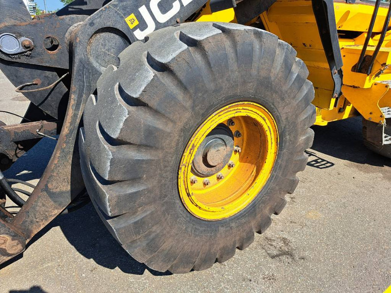 Колёсный погрузчик JCB 427 ZX: фото 15