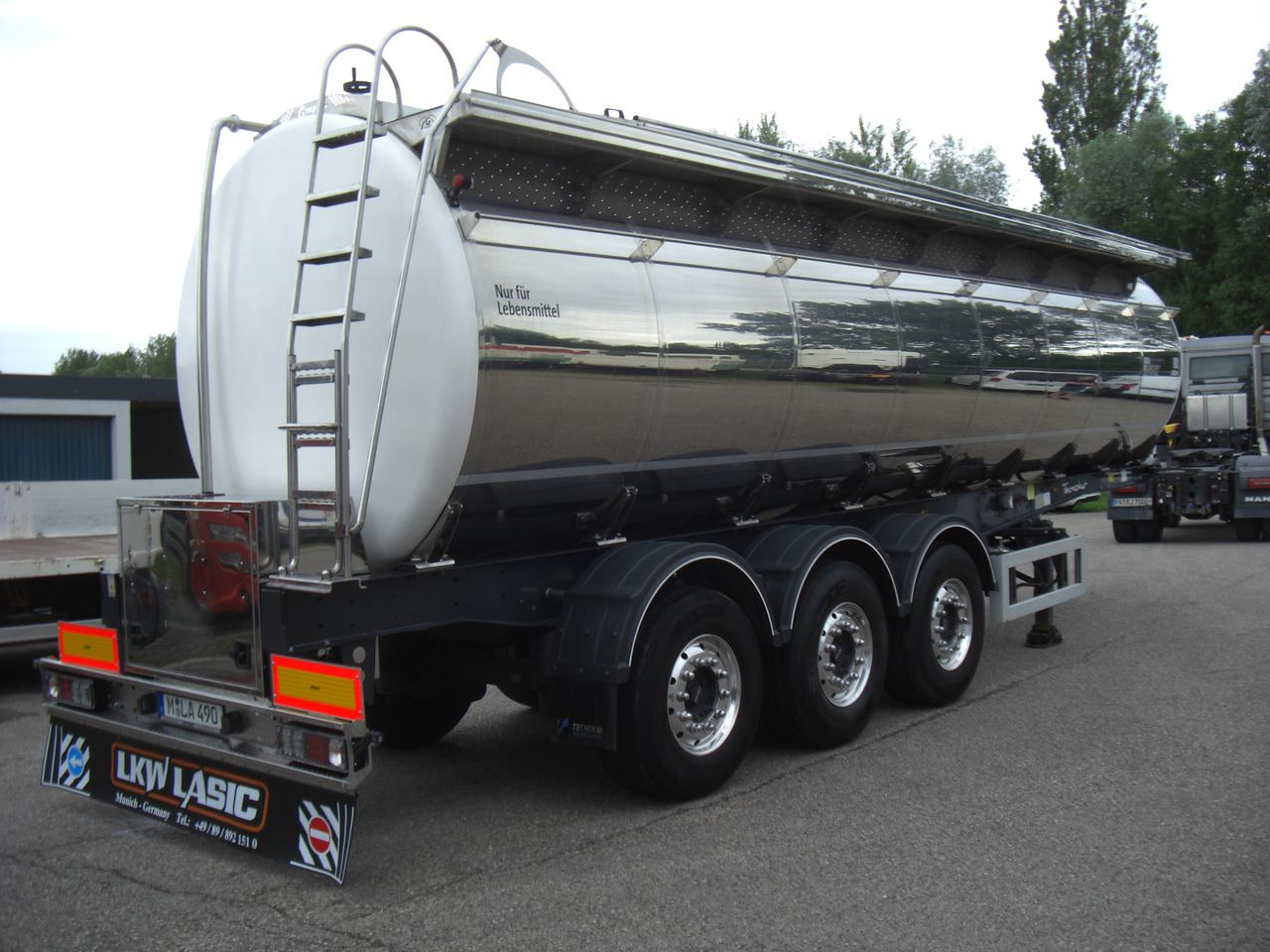 Lettl/Magyar TSAP LM03 / 3 Kammern - Полуприцеп-цистерна: фото 1 Lettl/Magyar TSAP LM03 / 3 Kammern - Полуприцеп-цистерна: фото 1