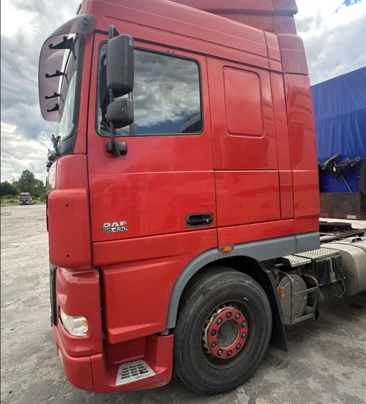 DAF XF 95 - Тягач: фото 3 DAF XF 95 - Тягач: фото 3