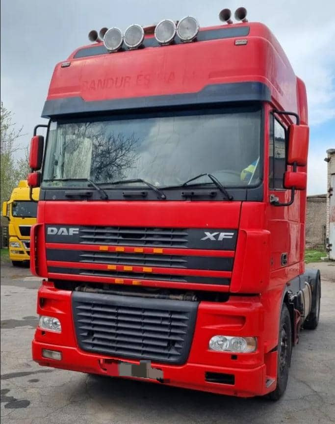 DAF XF 95 - Тягач: фото 1 DAF XF 95 - Тягач: фото 1