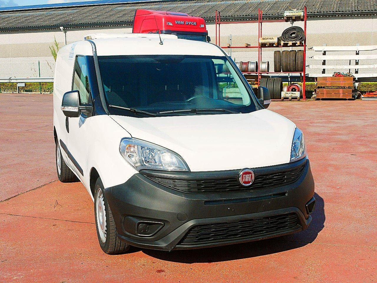 Fiat DOBLO 1.4 KUHLKASTENWAGEN CARRIER NEOS -20c E6 - Фургон-рефрижератор: фото 1 Fiat DOBLO 1.4 KUHLKASTENWAGEN CARRIER NEOS -20c E6 - Фургон-рефрижератор: фото 1