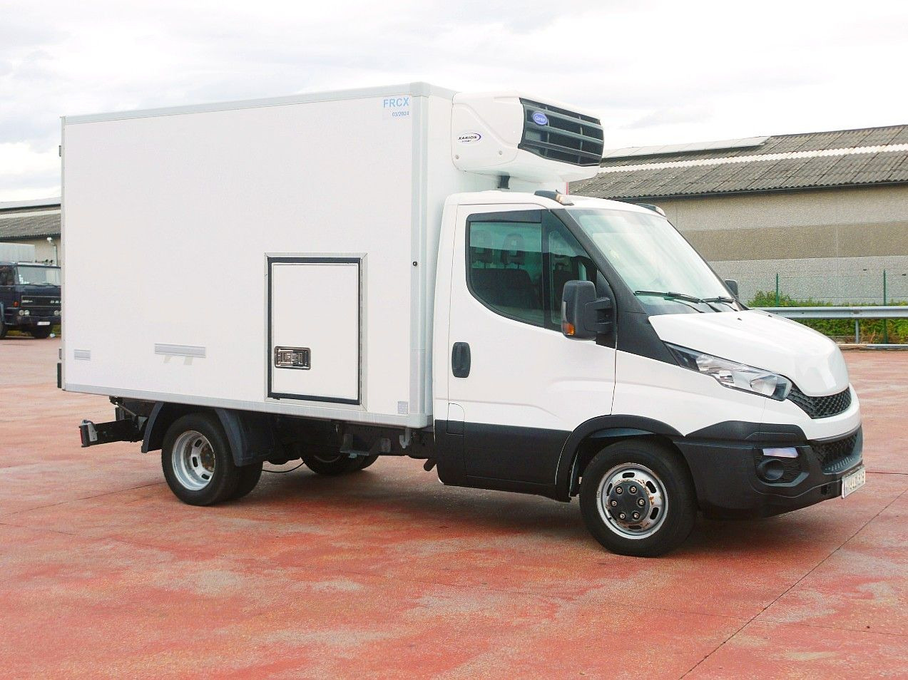 Iveco 35C13 DAILY KUHLKOFFER CARRIER XARIOS 600 - Фургон-рефрижератор: фото 2 Iveco 35C13 DAILY KUHLKOFFER CARRIER XARIOS 600 - Фургон-рефрижератор: фото 2