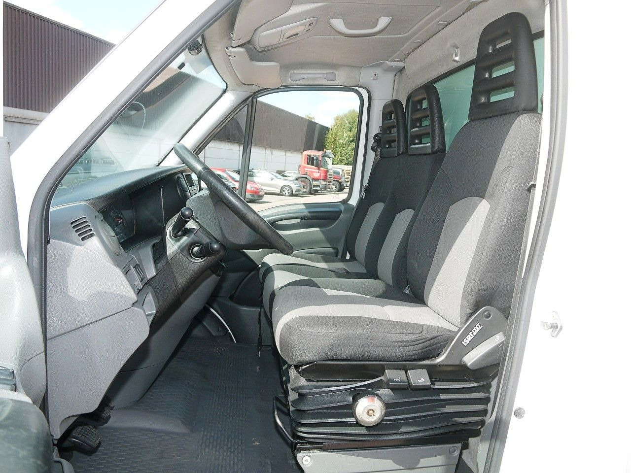 Фургон-рефрижератор Iveco 35C13 DAILY KUHLKOFFER CARRIER XARIOS 600 MULTI: фото 14 Фургон-рефрижератор Iveco 35C13 DAILY KUHLKOFFER CARRIER XARIOS 600 MULTI: фото 14