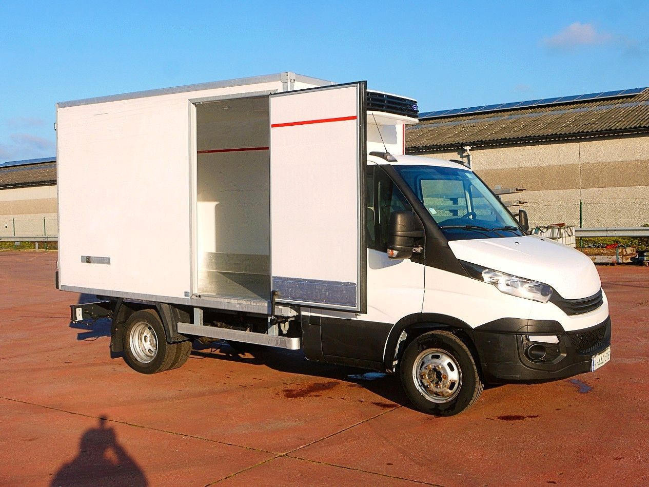 Iveco 35C14 DAILY KUHLKOFFER CARRIER XARIOS 350 -20C - Фургон-рефрижератор: фото 3 Iveco 35C14 DAILY KUHLKOFFER CARRIER XARIOS 350 -20C - Фургон-рефрижератор: фото 3