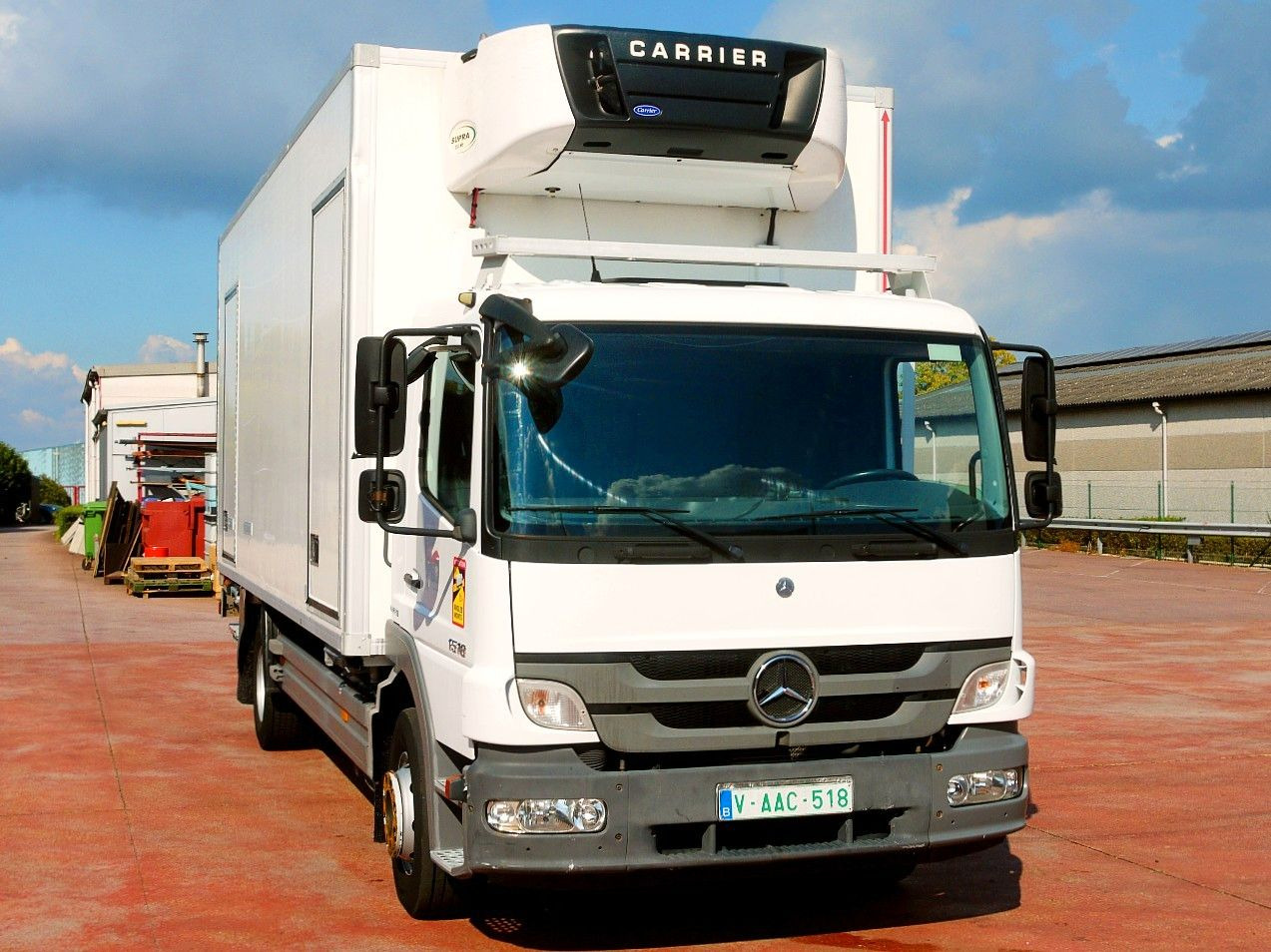 Mercedes-Benz 1518 ATEGO KUHLKOFER CARRIER SUPRA 850 Mult LUFT - Рефрижератор: фото 1 Mercedes-Benz 1518 ATEGO KUHLKOFER CARRIER SUPRA 850 Mult LUFT - Рефрижератор: фото 1