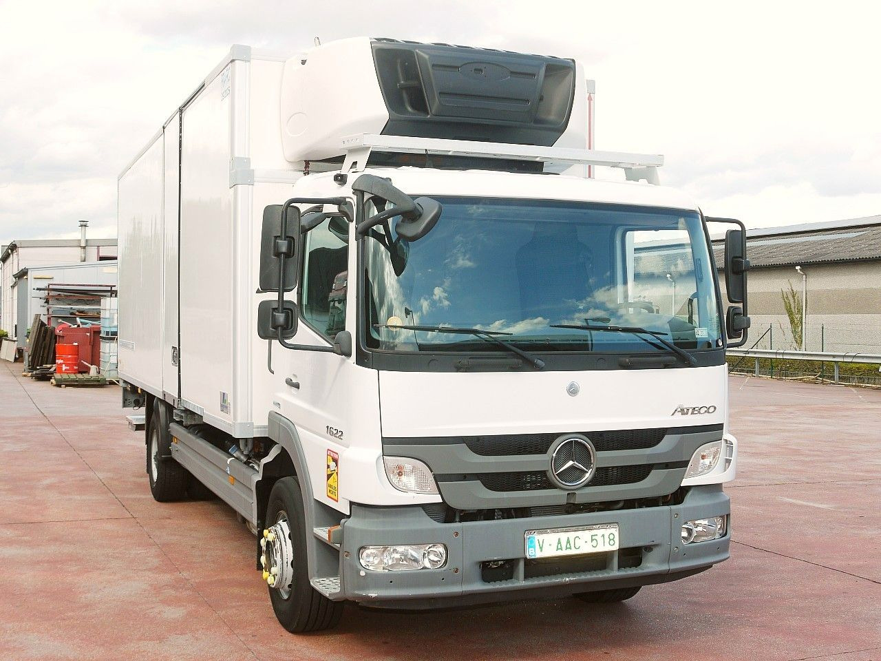 Mercedes-Benz 1622 ATEGO KUHLKOFFER CARRIER SUPRA 1150 MT A/C - Рефрижератор: фото 1 Mercedes-Benz 1622 ATEGO KUHLKOFFER CARRIER SUPRA 1150 MT A/C - Рефрижератор: фото 1