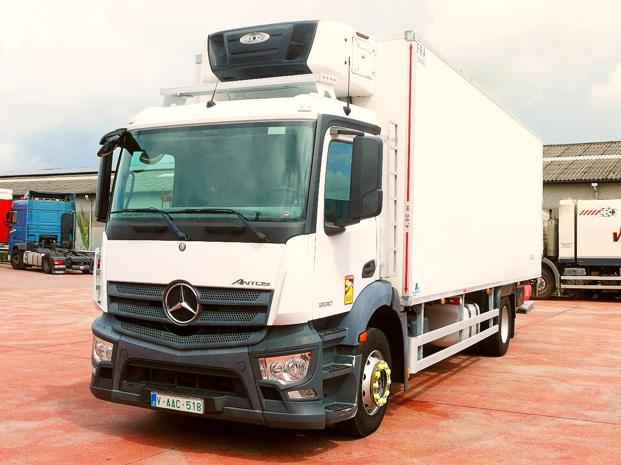 Mercedes-Benz 1830 ANTOS KUHLKOFFER CARRIER SUPRA 850 - Рефрижератор: фото 4 Mercedes-Benz 1830 ANTOS KUHLKOFFER CARRIER SUPRA 850 - Рефрижератор: фото 4