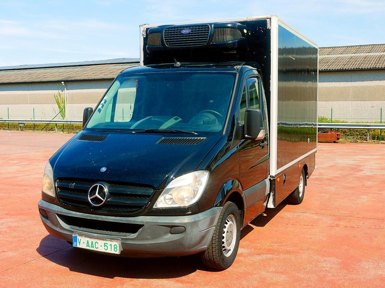 Mercedes-Benz 319 SPRINTER V6 KUHLKOFFER CARRIER PULSOR 600 MT - Фургон-рефрижератор: фото 5 Mercedes-Benz 319 SPRINTER V6 KUHLKOFFER CARRIER PULSOR 600 MT - Фургон-рефрижератор: фото 5