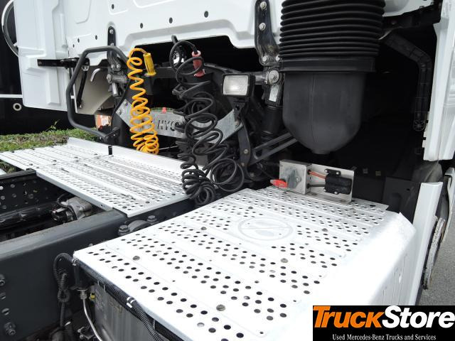 Mercedes-Benz Actros 1843 LS - Тягач: фото 2 Mercedes-Benz Actros 1843 LS - Тягач: фото 2