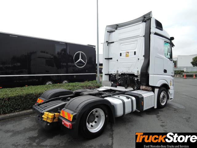 Mercedes-Benz Actros 1845 LS nRL - Тягач: фото 4 Mercedes-Benz Actros 1845 LS nRL - Тягач: фото 4