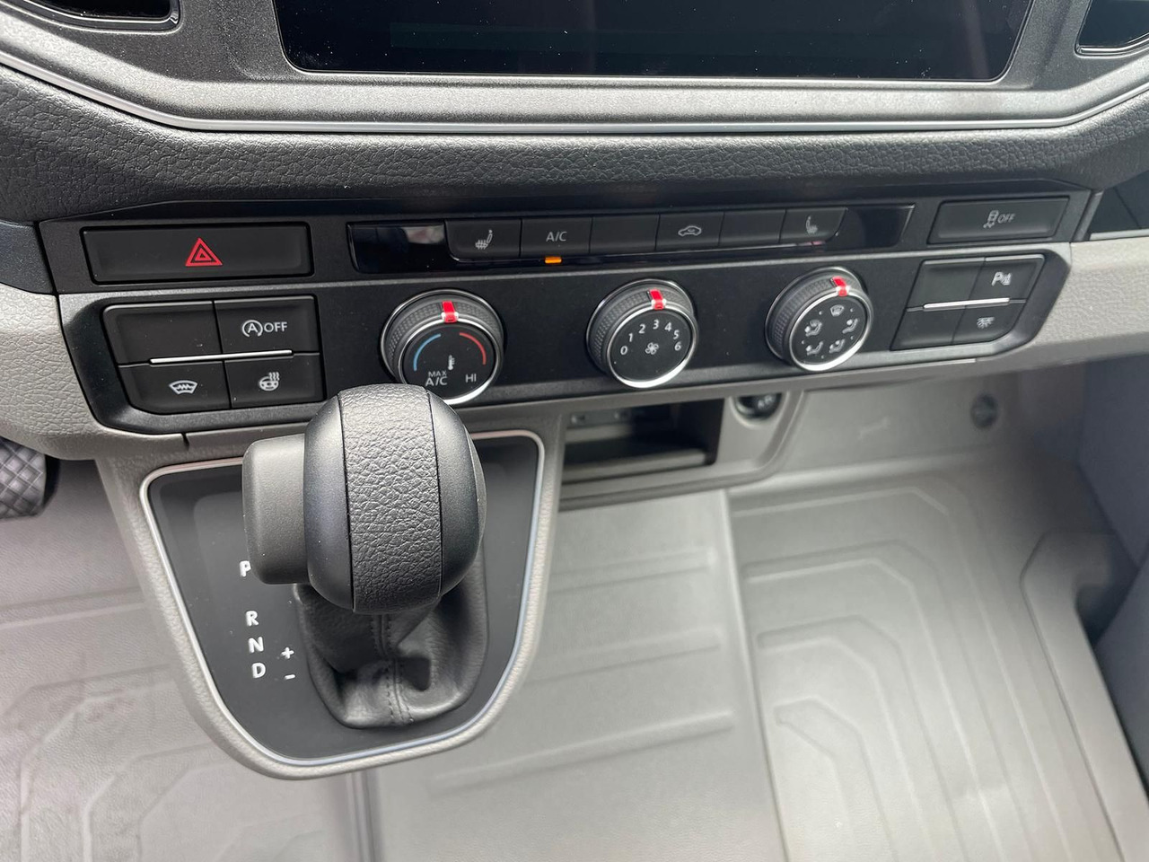 Коммерческий автомобиль MAN TGE 3.180 BF 3 BEGLEITFAHRZEUG L3H3 NAVI LED: фото 19