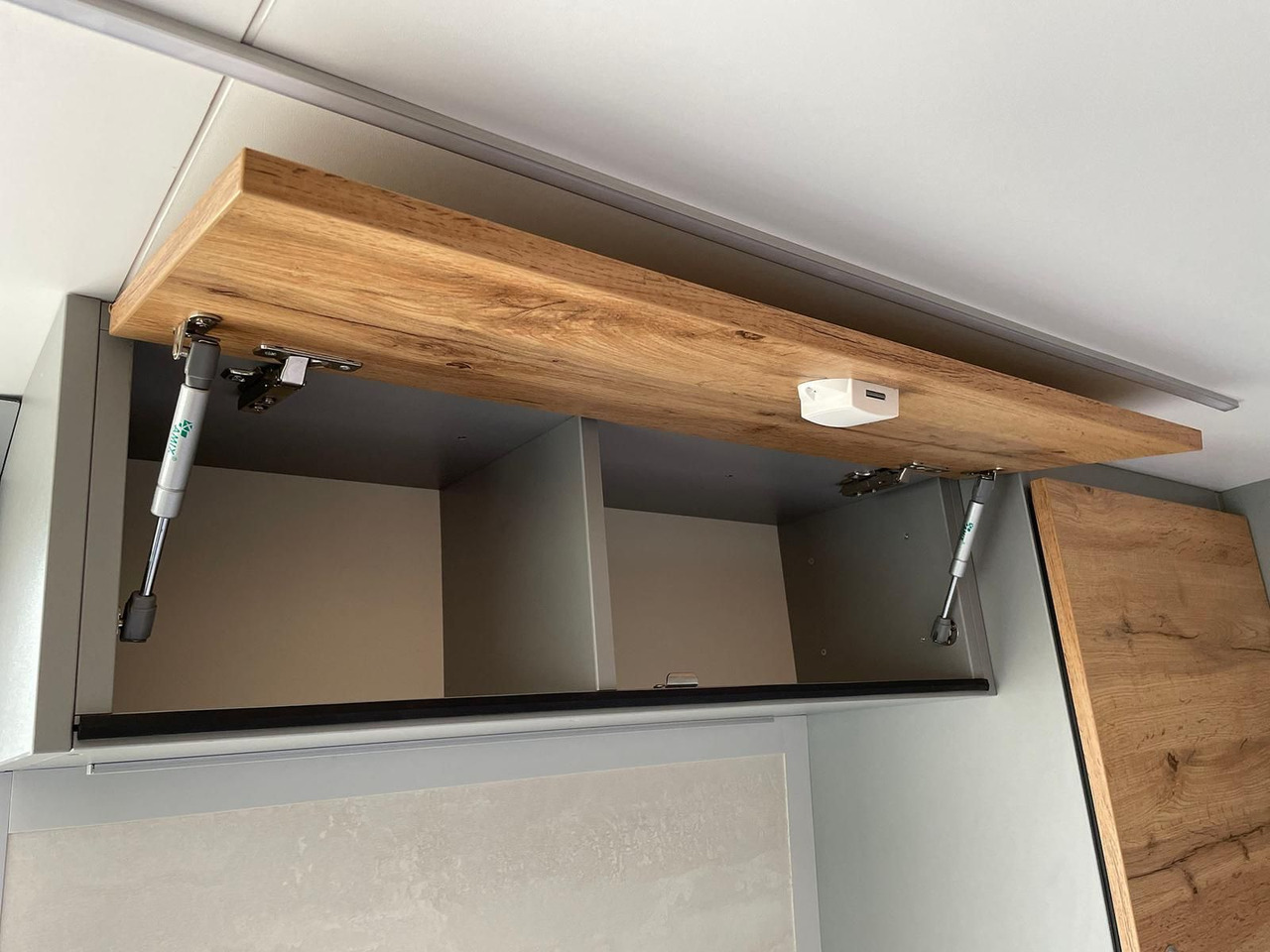 Коммерческий автомобиль MAN TGE 3.180 BF 3 BEGLEITFAHRZEUG L3H3 NAVI LED: фото 42