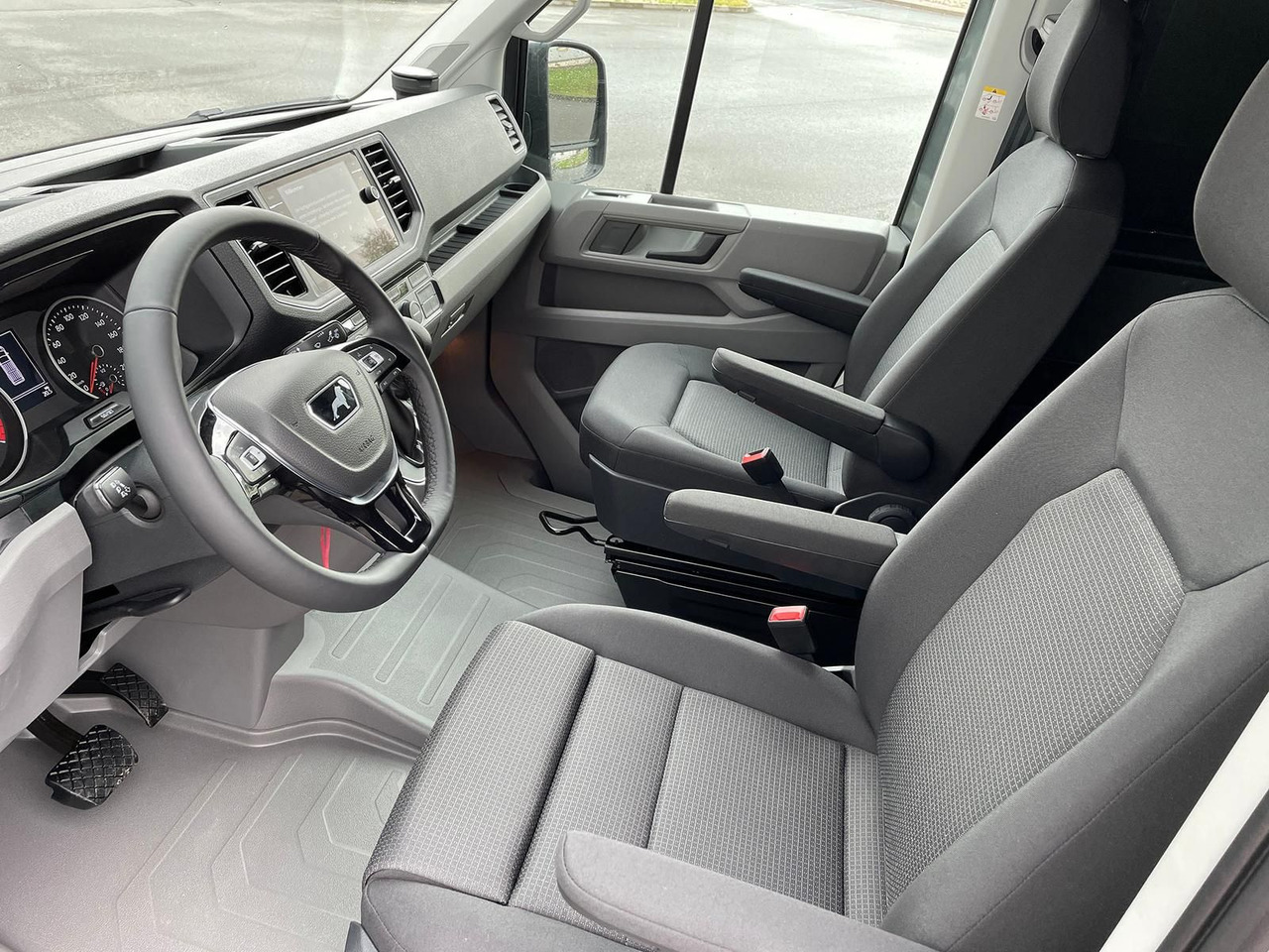 Коммерческий автомобиль MAN TGE 3.180 BF 3 BEGLEITFAHRZEUG L3H3 NAVI LED: фото 12
