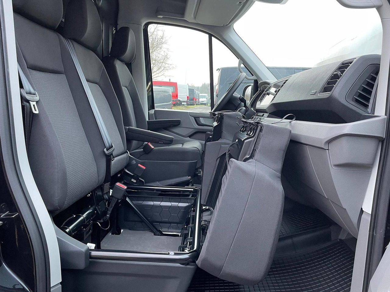 Цельнометаллический фургон, Грузопассажирский фургон MAN TGE 3.160 L3H3 MIXTO RWD LED ACC RWD SHZ STANDH: фото 28 Цельнометаллический фургон, Грузопассажирский фургон MAN TGE 3.160 L3H3 MIXTO RWD LED ACC RWD SHZ STANDH: фото 28