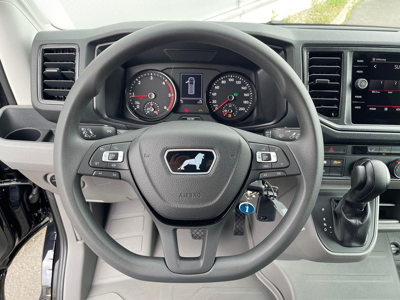 Цельнометаллический фургон, Грузопассажирский фургон MAN TGE 3.160 L3H3 MIXTO RWD LED ACC RWD SHZ STANDH: фото 15 Цельнометаллический фургон, Грузопассажирский фургон MAN TGE 3.160 L3H3 MIXTO RWD LED ACC RWD SHZ STANDH: фото 15