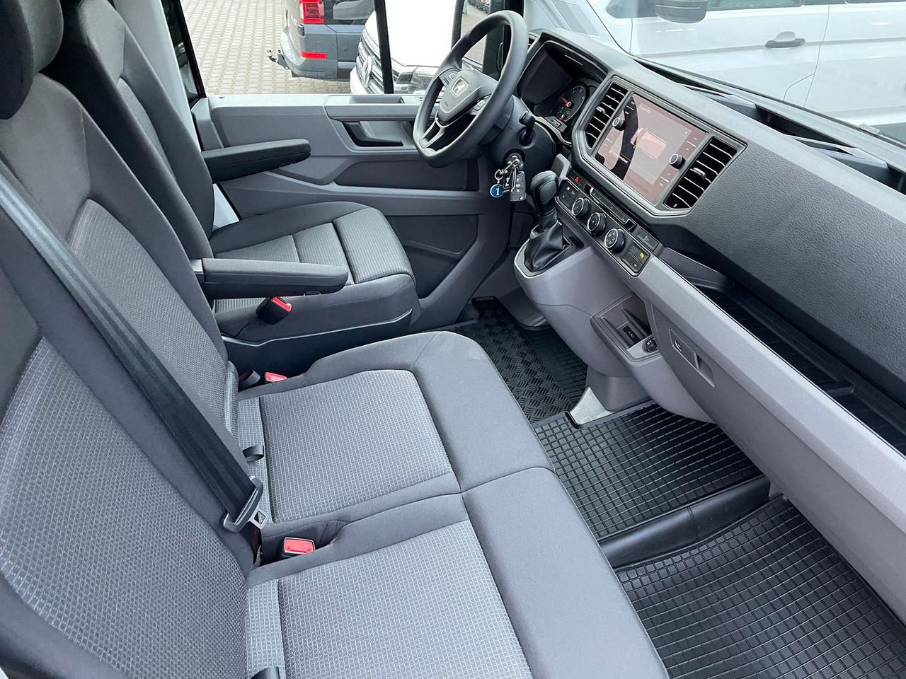 Цельнометаллический фургон, Грузопассажирский фургон MAN TGE 3.160 L3H3 MIXTO RWD LED ACC RWD SHZ STANDH: фото 27 Цельнометаллический фургон, Грузопассажирский фургон MAN TGE 3.160 L3H3 MIXTO RWD LED ACC RWD SHZ STANDH: фото 27