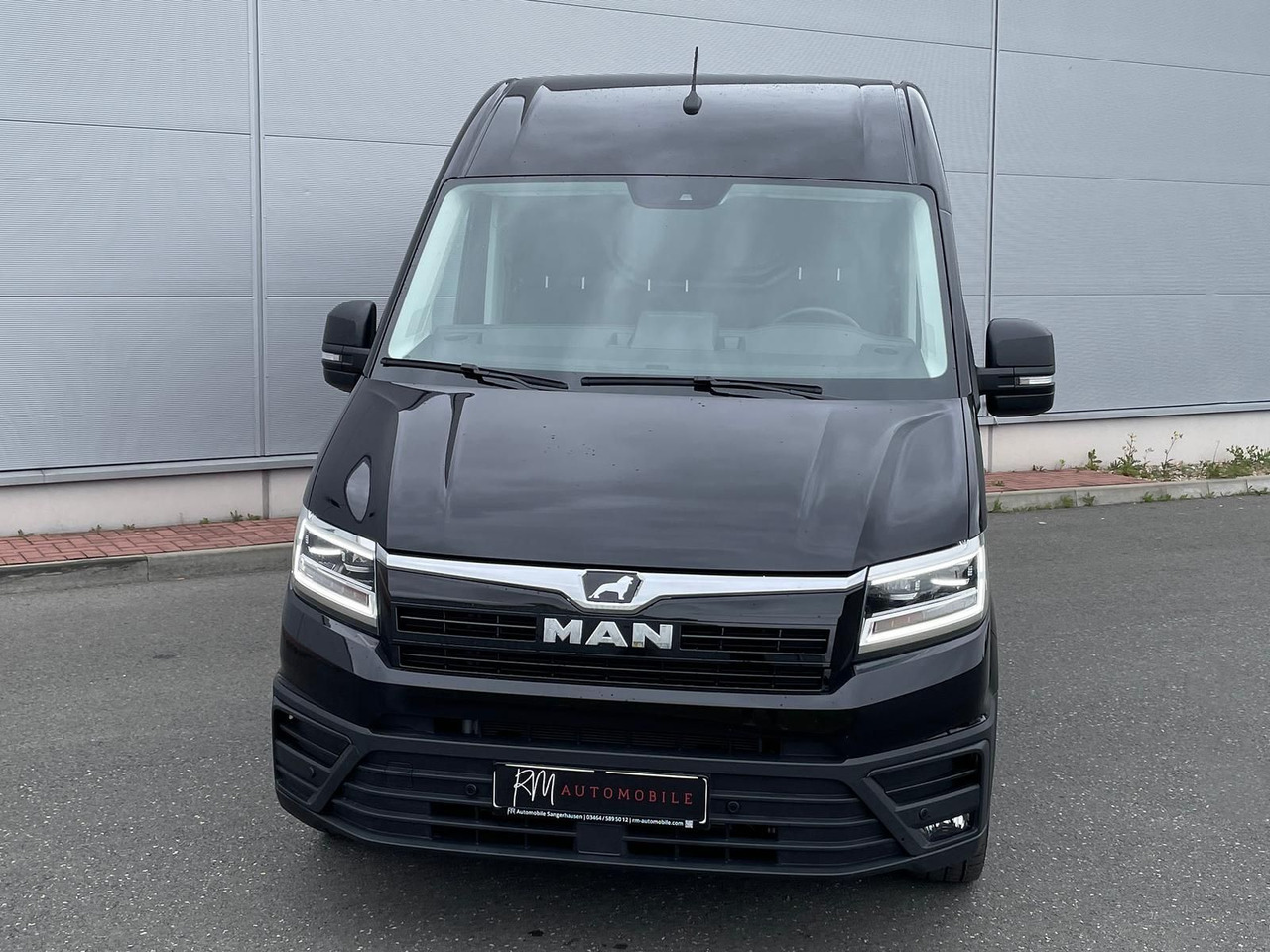 MAN TGE 3.180 L3H3 MIXTO 4x4 AUTOM DIFF AHK ACC NAV - Легковой автомобиль: фото 4 MAN TGE 3.180 L3H3 MIXTO 4x4 AUTOM DIFF AHK ACC NAV - Легковой автомобиль: фото 4