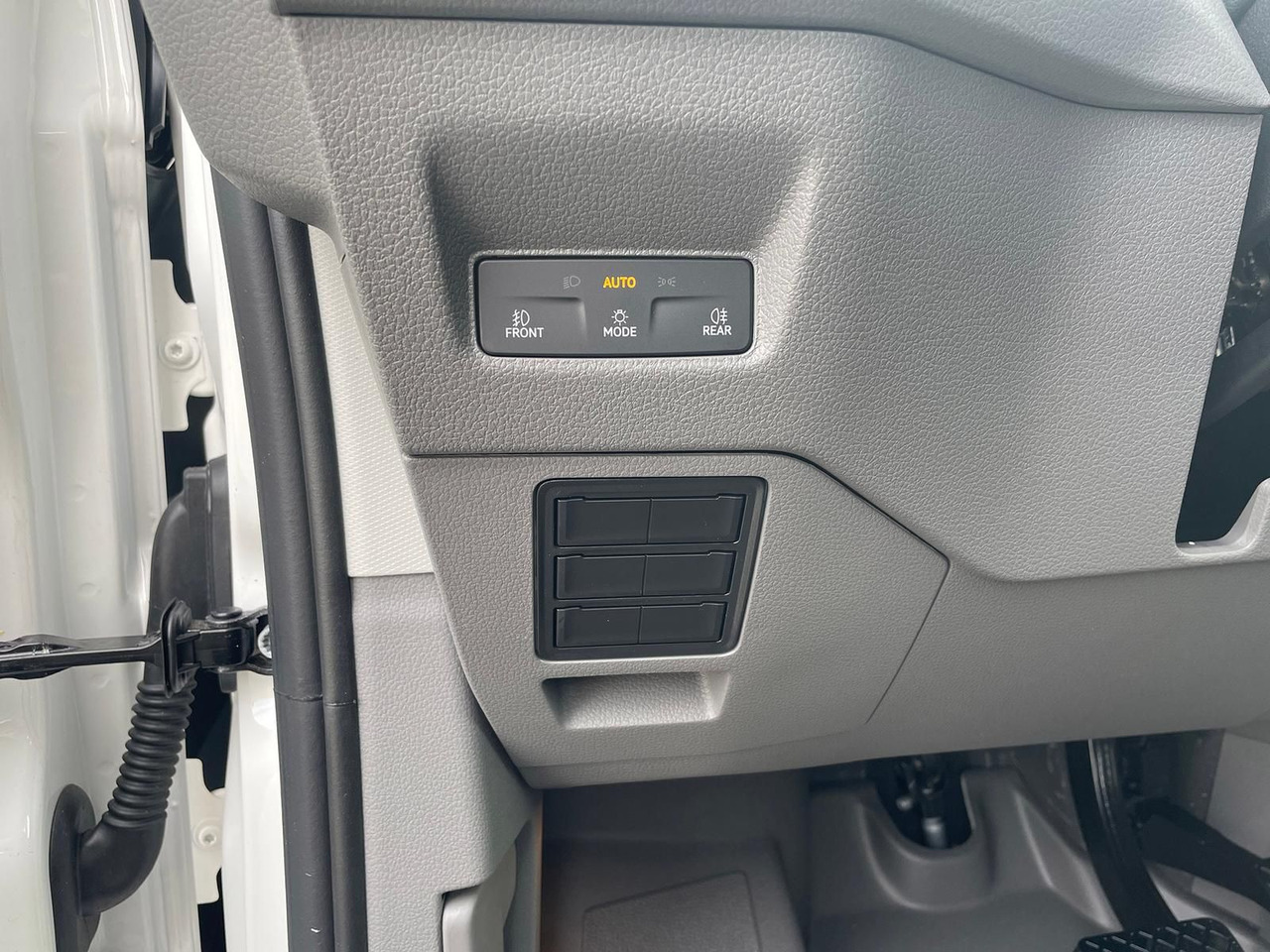 Малотоннажный бортовой грузовик, Грузопассажирский фургон MAN TGE 3.180 Pritsche DOKA MR KAMERA AHK SITZHZ: фото 33 Малотоннажный бортовой грузовик, Грузопассажирский фургон MAN TGE 3.180 Pritsche DOKA MR KAMERA AHK SITZHZ: фото 33