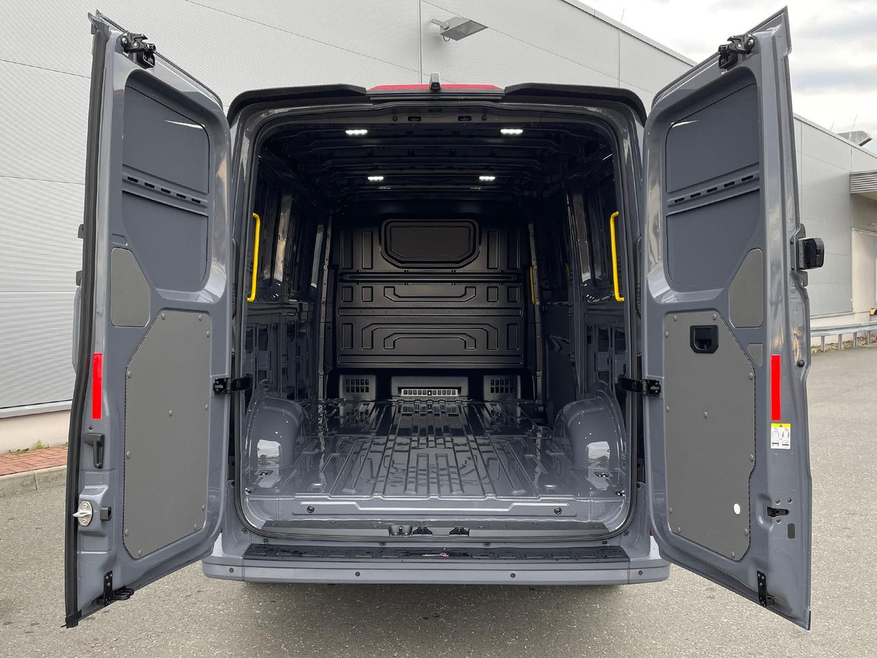 Цельнометаллический фургон MAN TGE 3.200 L3H2 Kasten 4x4 Individual S ACC STHZ: фото 30 Цельнометаллический фургон MAN TGE 3.200 L3H2 Kasten 4x4 Individual S ACC STHZ: фото 30