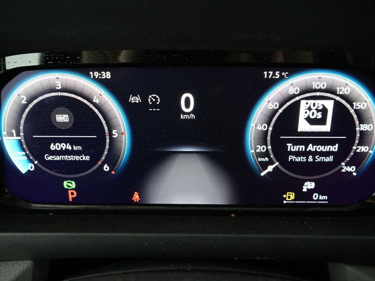 Volkswagen Crafter Kasten 35 L3H3 NAVI KLIMA DAB PDC - Пассажирский фургон: фото 5 Volkswagen Crafter Kasten 35 L3H3 NAVI KLIMA DAB PDC - Пассажирский фургон: фото 5