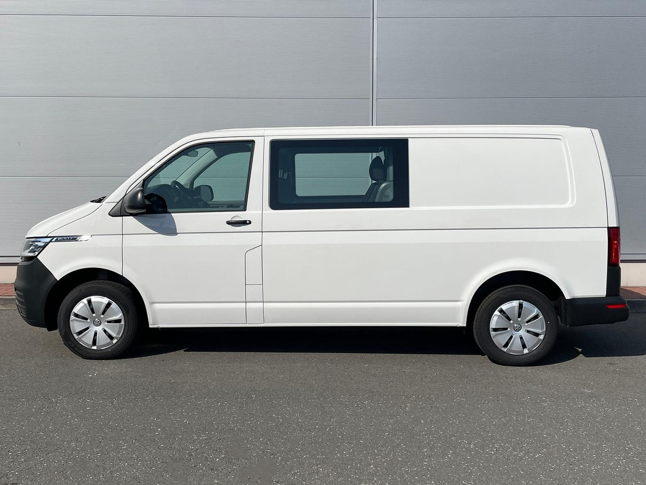 Новый Цельнометаллический фургон, Грузопассажирский фургон Volkswagen T6.1 Transporter MIXTO lang 4M MFL LED TEMPOMAT: фото 6