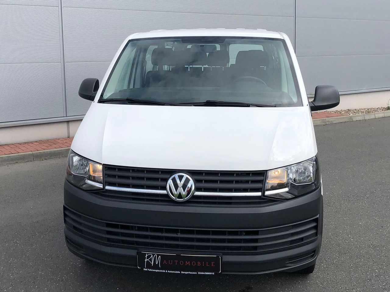Volkswagen T6 Transporter 2.0 TDI Kombi lang 9-SITZE TEMP - Микроавтобус, Пассажирский фургон: фото 4 Volkswagen T6 Transporter 2.0 TDI Kombi lang 9-SITZE TEMP - Микроавтобус, Пассажирский фургон: фото 4