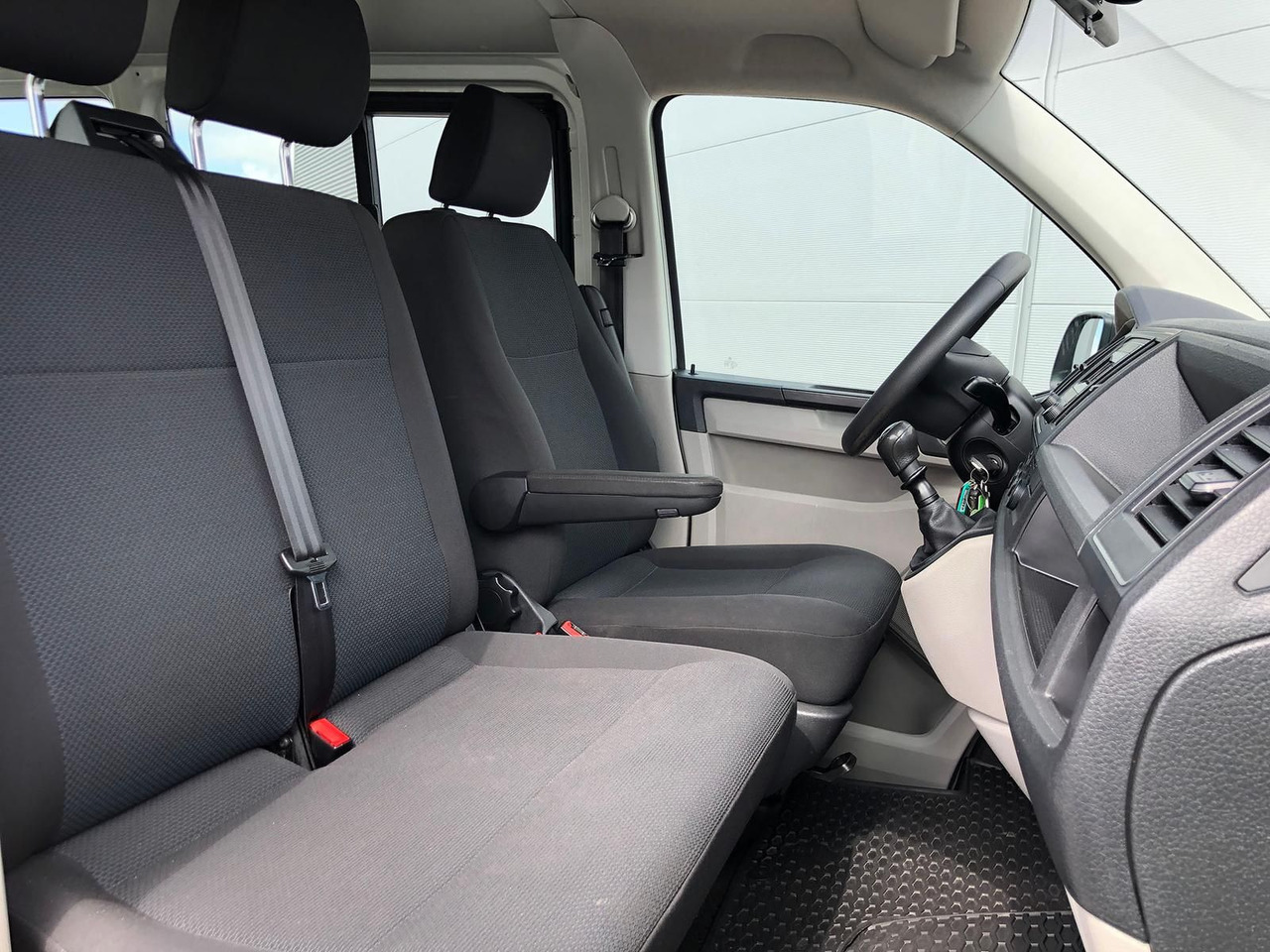 Микроавтобус, Пассажирский фургон Volkswagen T6 Transporter 2.0 TDI Kombi lang 9-SITZE TEMP: фото 28