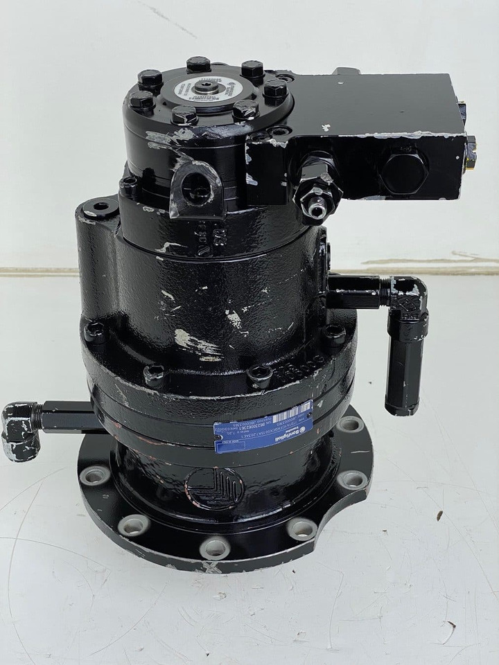 Bonfiglioli Schwenkantrieb Typ:7T01A1GFXDEXS015A7.203AE1 and Bonfiglioli Hydraulikmotor Typ:MGSD/OMRS 125. - Поворотный редуктор для Строительной техники: фото 3 Bonfiglioli Schwenkantrieb Typ:7T01A1GFXDEXS015A7.203AE1 and Bonfiglioli Hydraulikmotor Typ:MGSD/OMRS 125. - Поворотный редуктор для Строительной техники: фото 3