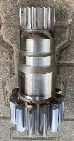 Liebherr Abtriebswelle ID-Nr.90009253 – ID-Nr.12544497. SAT250/278, SAT250/287, SAT250A300. #AB.90009253# - Поворотный редуктор для Экскаваторов: фото 4 Liebherr Abtriebswelle ID-Nr.90009253 – ID-Nr.12544497. SAT250/278, SAT250/287, SAT250A300. #AB.90009253# - Поворотный редуктор для Экскаваторов: фото 4