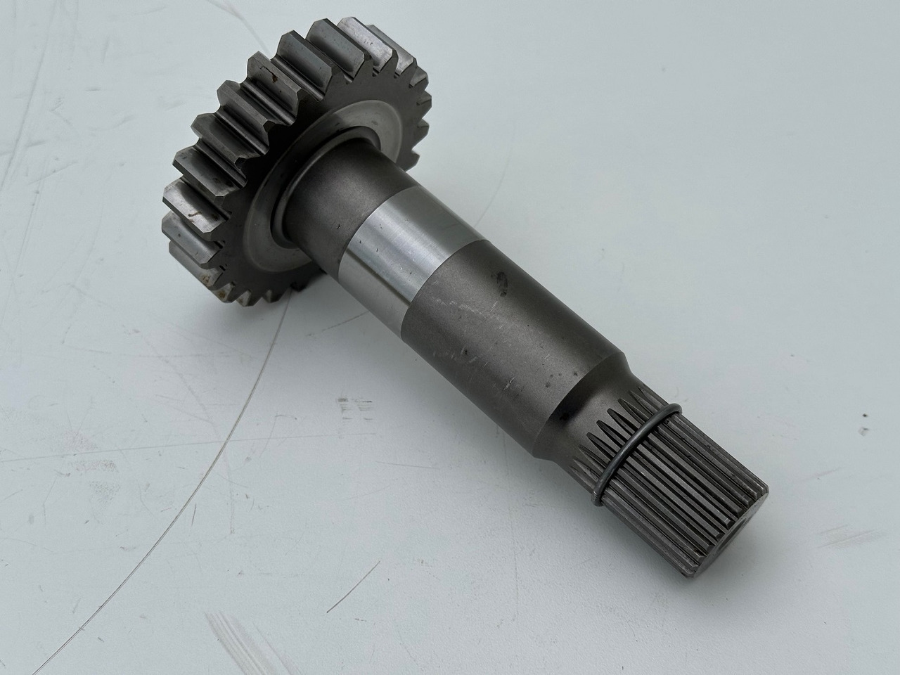 Liebherr Antriebswelle ID-Nr.90216446. FAT350P138. LO1926, LOS926, R922, R924, R926, R930 T. #90216446.17.08# - Бортовой редуктор для Гусеничных экскаваторов: фото 1 Liebherr Antriebswelle ID-Nr.90216446. FAT350P138. LO1926, LOS926, R922, R924, R926, R930 T. #90216446.17.08# - Бортовой редуктор для Гусеничных экскаваторов: фото 1