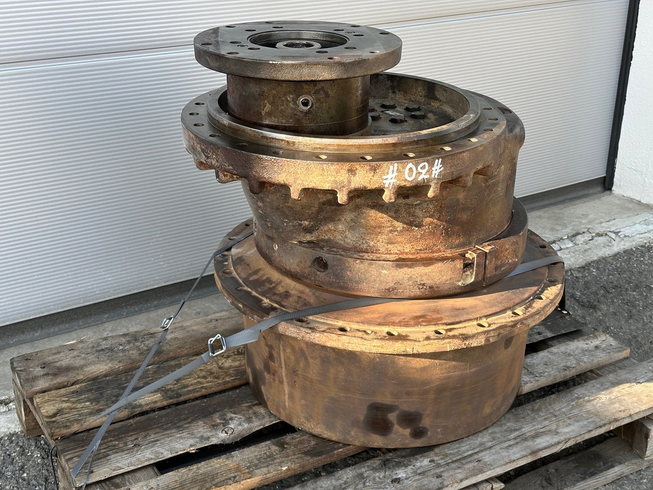 Liebherr Fahrantrieb FAT450E510. ID-Nr.970351501 - ID-Nr.90025195 - ID-Nr.90203584. LR634-992, LU755D-999, O634-992, PR734-4L-1481,PR734-4XL-1659. #10739.02# - Бортовой редуктор для Бульдозеров: фото 1 Liebherr Fahrantrieb FAT450E510. ID-Nr.970351501 - ID-Nr.90025195 - ID-Nr.90203584. LR634-992, LU755D-999, O634-992, PR734-4L-1481,PR734-4XL-1659. #10739.02# - Бортовой редуктор для Бульдозеров: фото 1