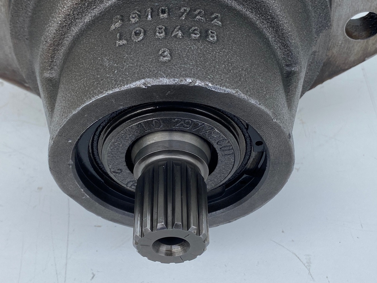 Гидравлический мотор для Колёсных экскаваторов Liebherr Hydraulikeinbaumotor FMF045, ID-Nr.10132702. A924, LH30C, LH30M, LH35M, LH35MT, LH40C, LH40CP, LH40M, LH40MP, LH50CHR, LH50M, LH50MHR, LH50MT. #33179#: фото 11 Гидравлический мотор для Колёсных экскаваторов Liebherr Hydraulikeinbaumotor FMF045, ID-Nr.10132702. A924, LH30C, LH30M, LH35M, LH35MT, LH40C, LH40CP, LH40M, LH40MP, LH50CHR, LH50M, LH50MHR, LH50MT. #33179#: фото 11