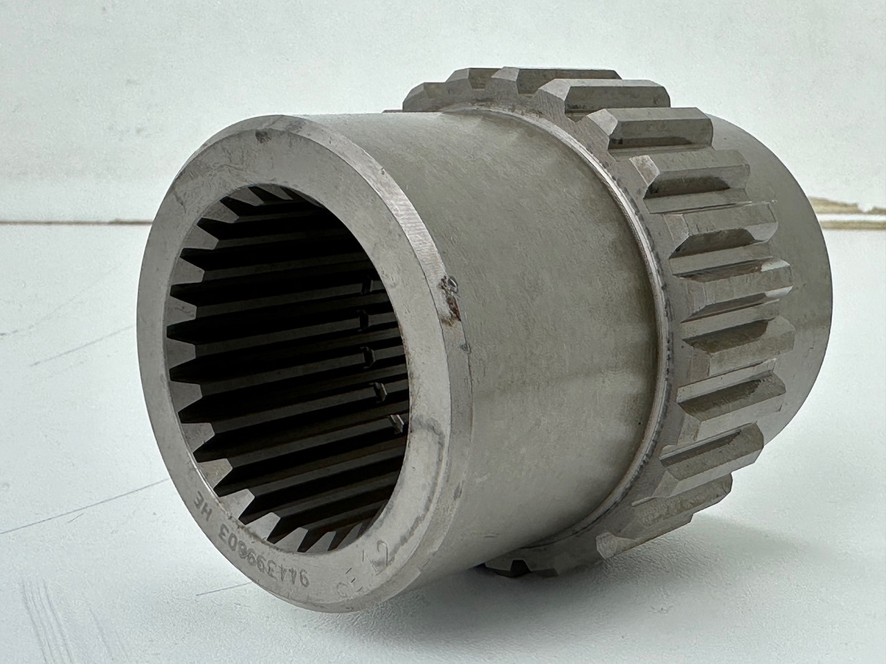 Liebherr Lamellenträger ID-Nr.9443996 - ID-Nr.944399603. FAT550, FAT550/556. LU950C, LU950CLGP, LU950CLT, PR742, PR742B, PR742BL, PR742BM, RL42B. #9443996.01# - Бортовой редуктор для Строительной техники: фото 3 Liebherr Lamellenträger ID-Nr.9443996 - ID-Nr.944399603. FAT550, FAT550/556. LU950C, LU950CLGP, LU950CLT, PR742, PR742B, PR742BL, PR742BM, RL42B. #9443996.01# - Бортовой редуктор для Строительной техники: фото 3