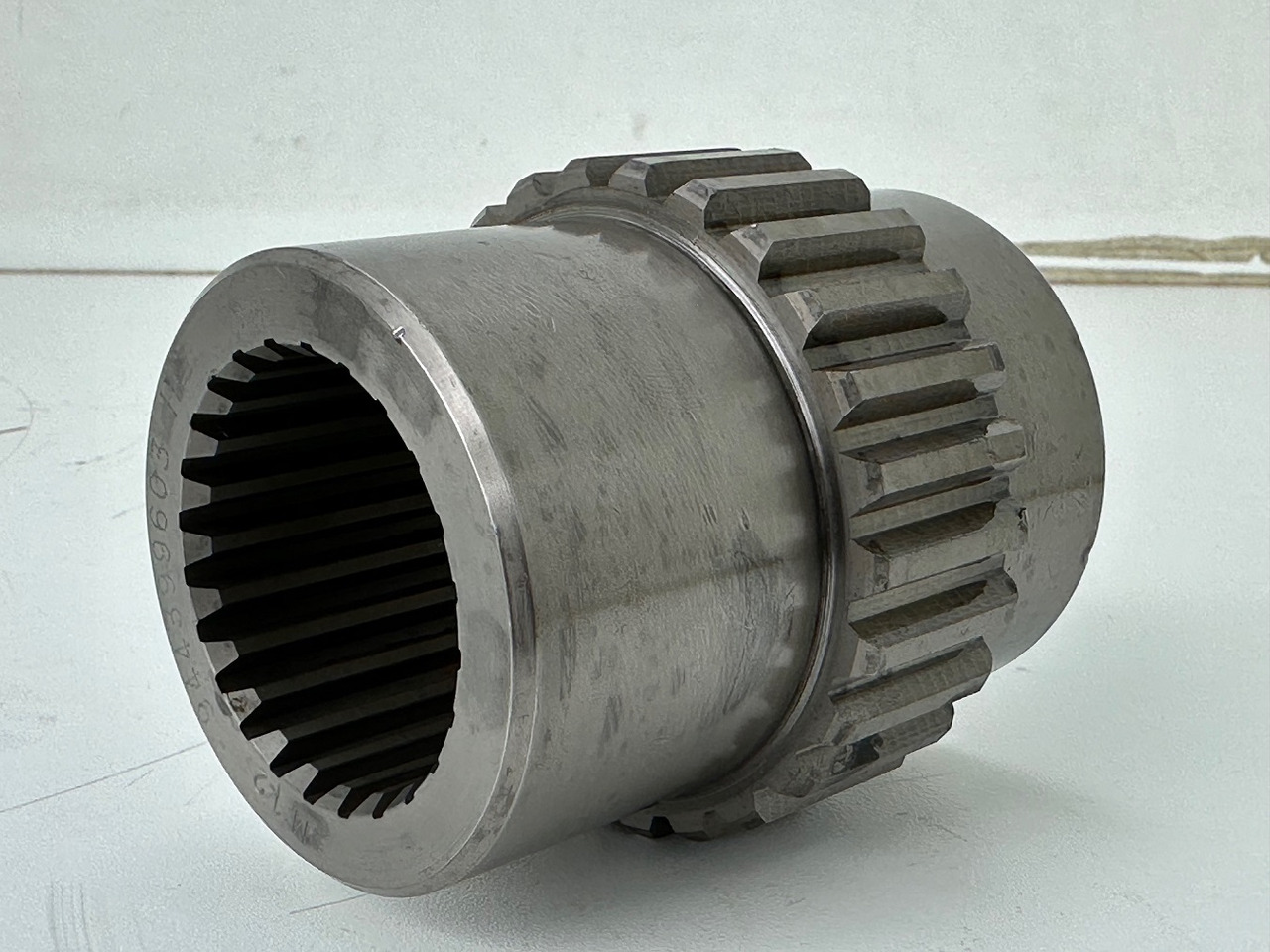 Liebherr Lamellenträger ID-Nr.9443996 - ID-Nr.944399603. FAT550, FAT550/556. LU950C, LU950CLGP, LU950CLT, PR742, PR742B, PR742BL, PR742BM, RL42B. #9443996.02# - Бортовой редуктор для Строительной техники: фото 3 Liebherr Lamellenträger ID-Nr.9443996 - ID-Nr.944399603. FAT550, FAT550/556. LU950C, LU950CLGP, LU950CLT, PR742, PR742B, PR742BL, PR742BM, RL42B. #9443996.02# - Бортовой редуктор для Строительной техники: фото 3