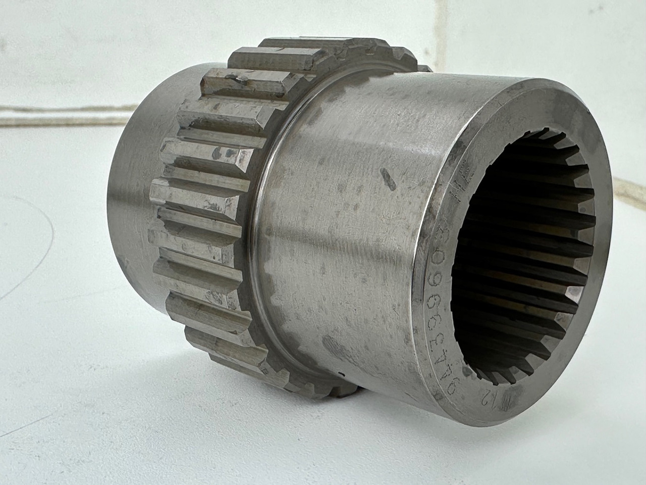 Liebherr Lamellenträger ID-Nr.9443996 - ID-Nr.944399603. FAT550, FAT550/556. LU950C, LU950CLGP, LU950CLT, PR742, PR742B, PR742BL, PR742BM, RL42B. #9443996.02# - Бортовой редуктор для Строительной техники: фото 2 Liebherr Lamellenträger ID-Nr.9443996 - ID-Nr.944399603. FAT550, FAT550/556. LU950C, LU950CLGP, LU950CLT, PR742, PR742B, PR742BL, PR742BM, RL42B. #9443996.02# - Бортовой редуктор для Строительной техники: фото 2