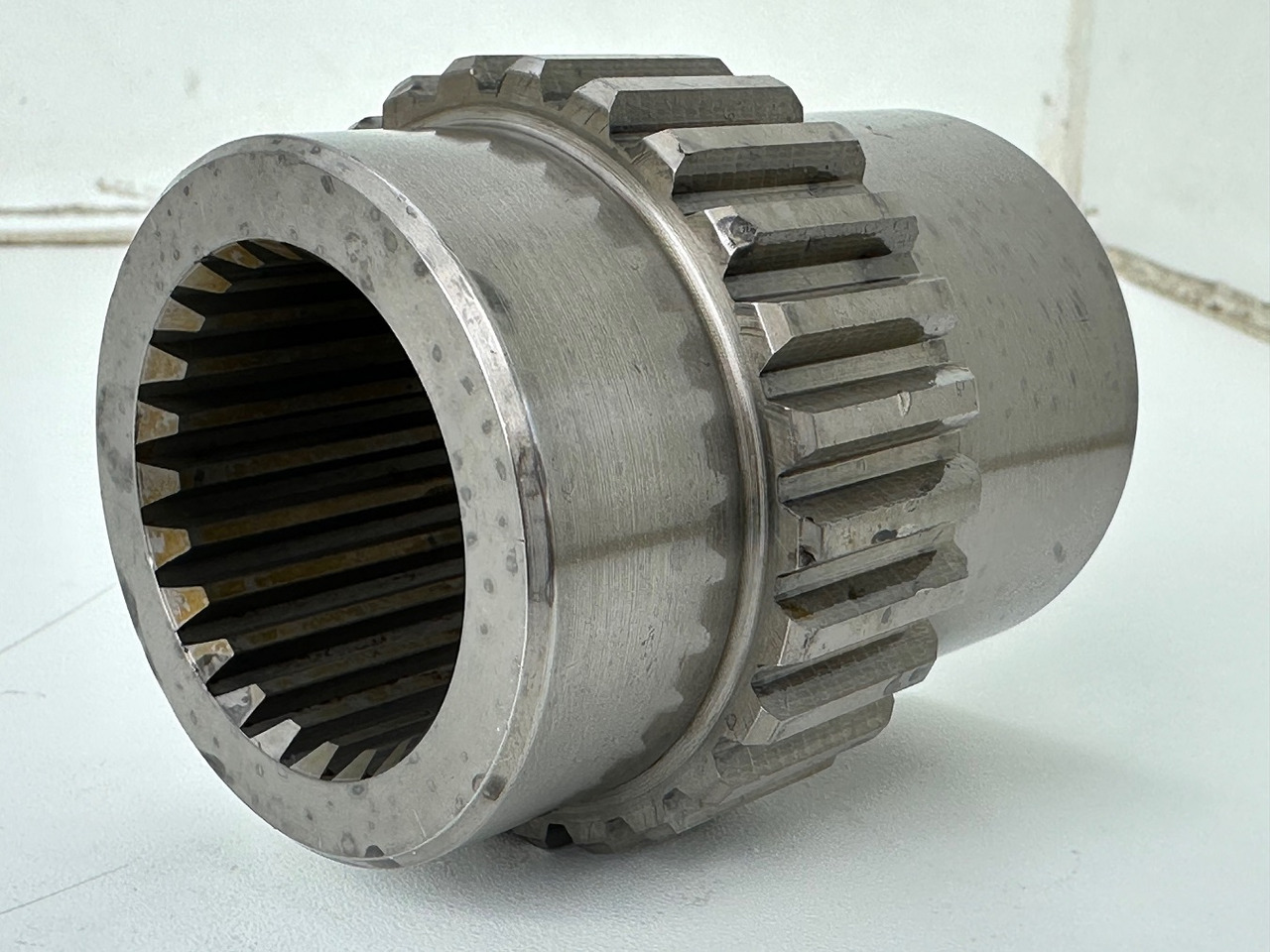 Liebherr Lamellenträger ID-Nr.9443996 - ID-Nr.944399603. FAT550, FAT550/556. LU950C, LU950CLGP, LU950CLT, PR742, PR742B, PR742BL, PR742BM, RL42B. #9443996.02# - Бортовой редуктор для Строительной техники: фото 5 Liebherr Lamellenträger ID-Nr.9443996 - ID-Nr.944399603. FAT550, FAT550/556. LU950C, LU950CLGP, LU950CLT, PR742, PR742B, PR742BL, PR742BM, RL42B. #9443996.02# - Бортовой редуктор для Строительной техники: фото 5