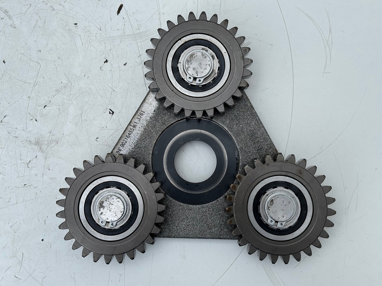 Liebherr Planetenträger ID-Nr.90216455 mit Planetenrädern ID-Nr.90216456. FAT350P138. LO1926, LOS926, R922, R924, R926, R930 T. #PL.PL.17.08# - Бортовой редуктор для Гусеничных экскаваторов: фото 3 Liebherr Planetenträger ID-Nr.90216455 mit Planetenrädern ID-Nr.90216456. FAT350P138. LO1926, LOS926, R922, R924, R926, R930 T. #PL.PL.17.08# - Бортовой редуктор для Гусеничных экскаваторов: фото 3