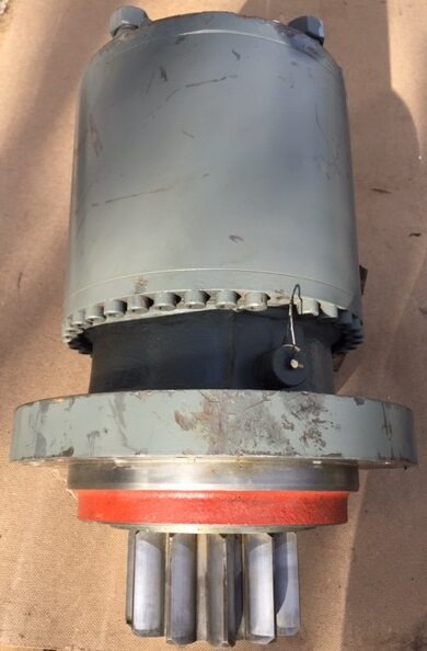Liebherr Schwenkantrieb SAT250/283, ID-Nr.90203235 - ID-Nr.90203237 - ID-Nr.90208630. - Поворотный редуктор для Гусеничных экскаваторов: фото 3 Liebherr Schwenkantrieb SAT250/283, ID-Nr.90203235 - ID-Nr.90203237 - ID-Nr.90208630. - Поворотный редуктор для Гусеничных экскаваторов: фото 3