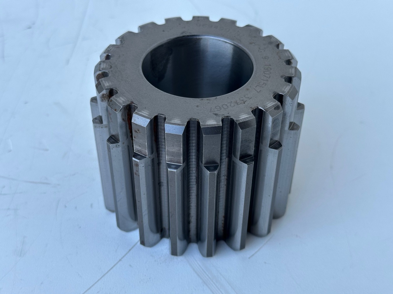 Liebherr Sonnenrad ID-Nr.969490701. FAT355P076-FAT355P077-FAT355P120. LH26,LH30C,LH40C,LO1916,LO1926,LOS916,LOS926,R906,R916,R920,R922,R924,R926. #969490701.06.08# - Бортовой редуктор для Гусеничных экскаваторов: фото 3 Liebherr Sonnenrad ID-Nr.969490701. FAT355P076-FAT355P077-FAT355P120. LH26,LH30C,LH40C,LO1916,LO1926,LOS916,LOS926,R906,R916,R920,R922,R924,R926. #969490701.06.08# - Бортовой редуктор для Гусеничных экскаваторов: фото 3