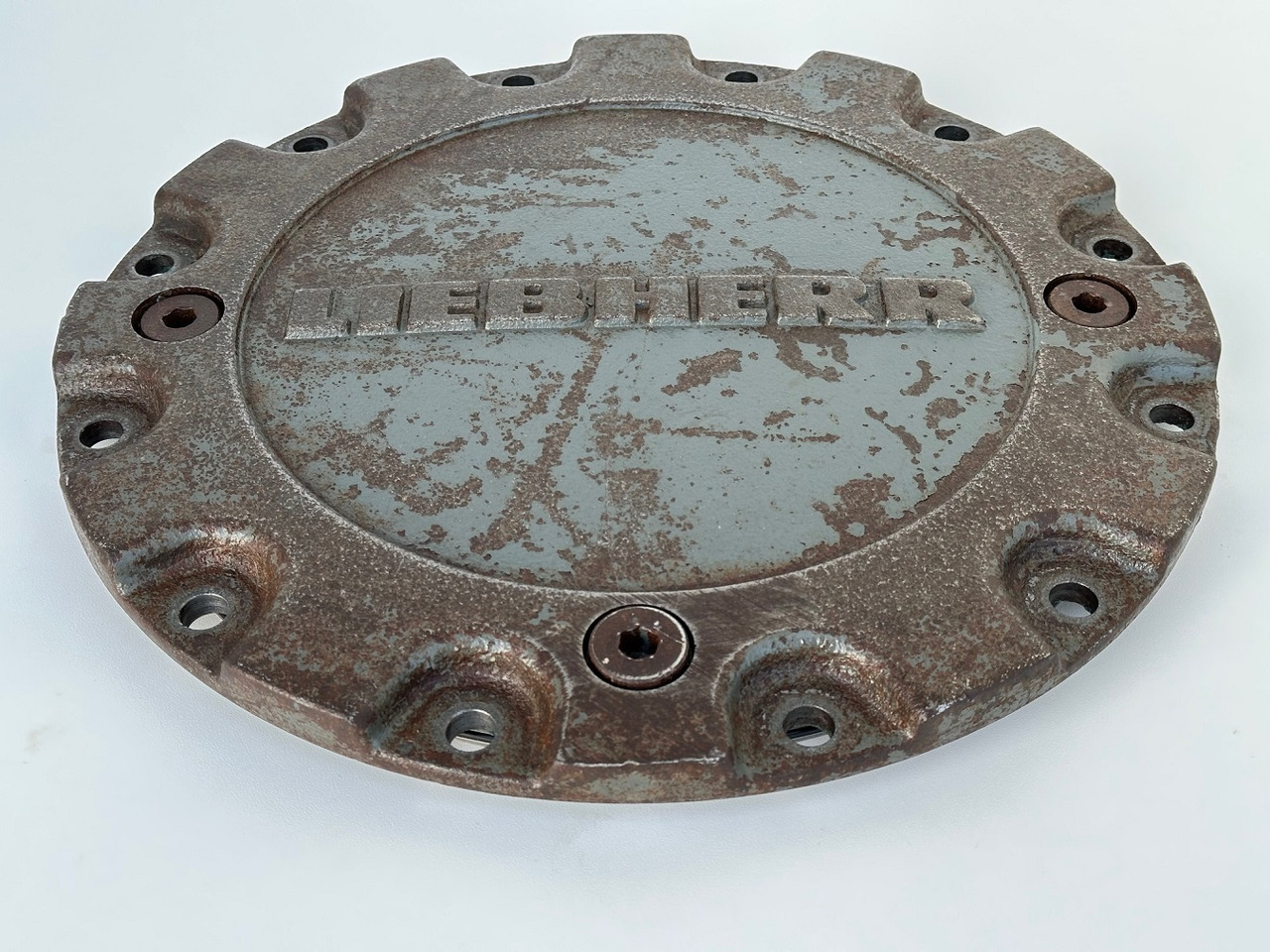 Liebherr Verschlussdeckel ID-Nr.90214374. FAT400P130, FAT400P139. R926-1715, R928-1715, R930-1716, R934-1550, R936 K-LC, R936 K-NLC, R936 K-SLC, R938-1650. #90214374.25.01# - Бортовой редуктор для Гусеничных экскаваторов: фото 2 Liebherr Verschlussdeckel ID-Nr.90214374. FAT400P130, FAT400P139. R926-1715, R928-1715, R930-1716, R934-1550, R936 K-LC, R936 K-NLC, R936 K-SLC, R938-1650. #90214374.25.01# - Бортовой редуктор для Гусеничных экскаваторов: фото 2