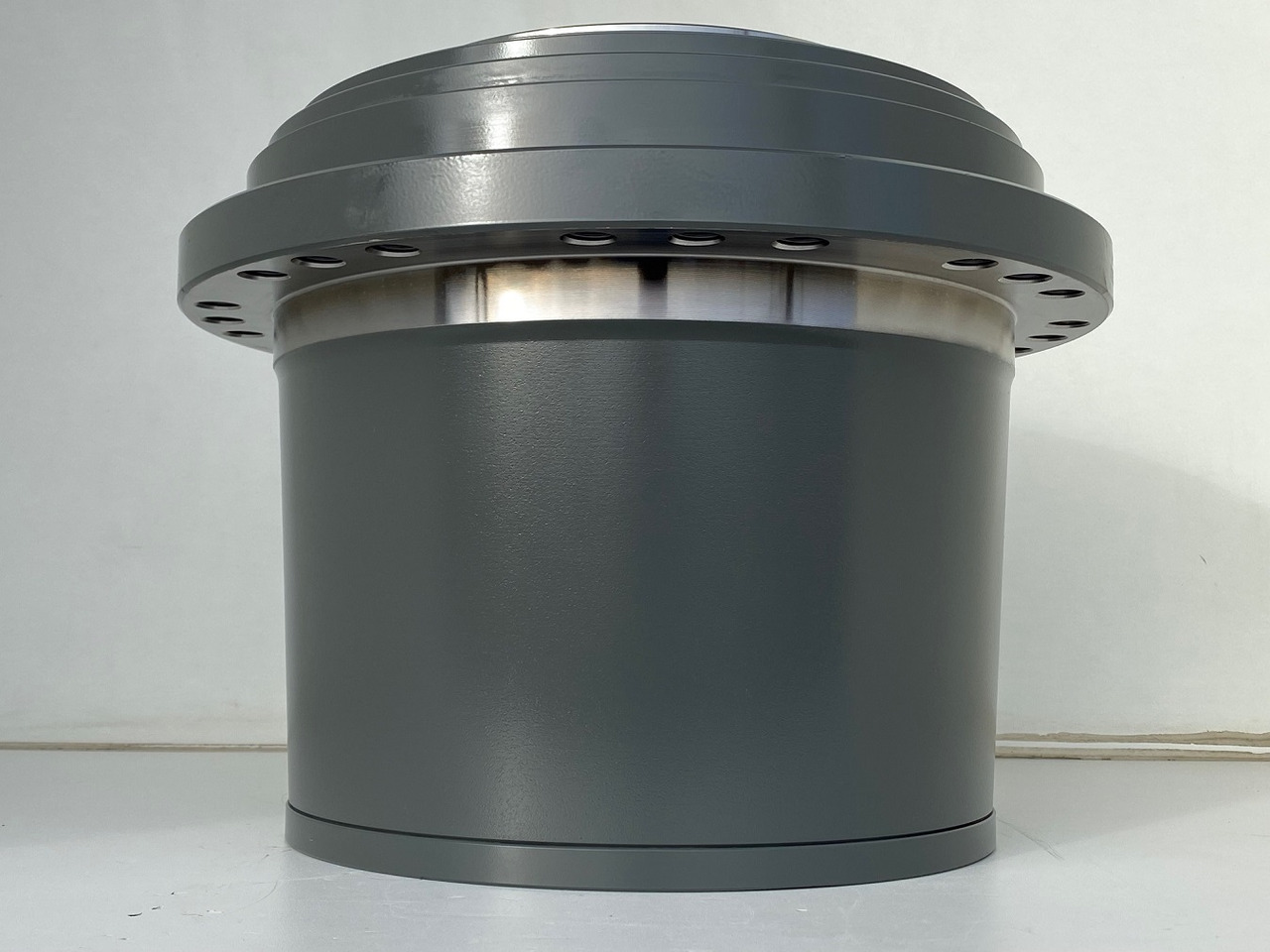 Original Liebherr Fahrantrieb Typ: FAT350P138 mit ID-Nr.90216427 - ID-Nr.90216428 - ID-Nr.90216429. LO1926, LOS926, R922, R924, R926, R930. #90216428.3064# - Бортовой редуктор для Строительной техники: фото 3 Original Liebherr Fahrantrieb Typ: FAT350P138 mit ID-Nr.90216427 - ID-Nr.90216428 - ID-Nr.90216429. LO1926, LOS926, R922, R924, R926, R930. #90216428.3064# - Бортовой редуктор для Строительной техники: фото 3